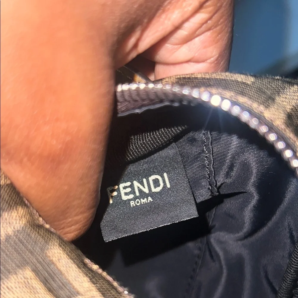 Authentic Fendi Brown Toiletry Bag  Monogram - Picture 5 of 11